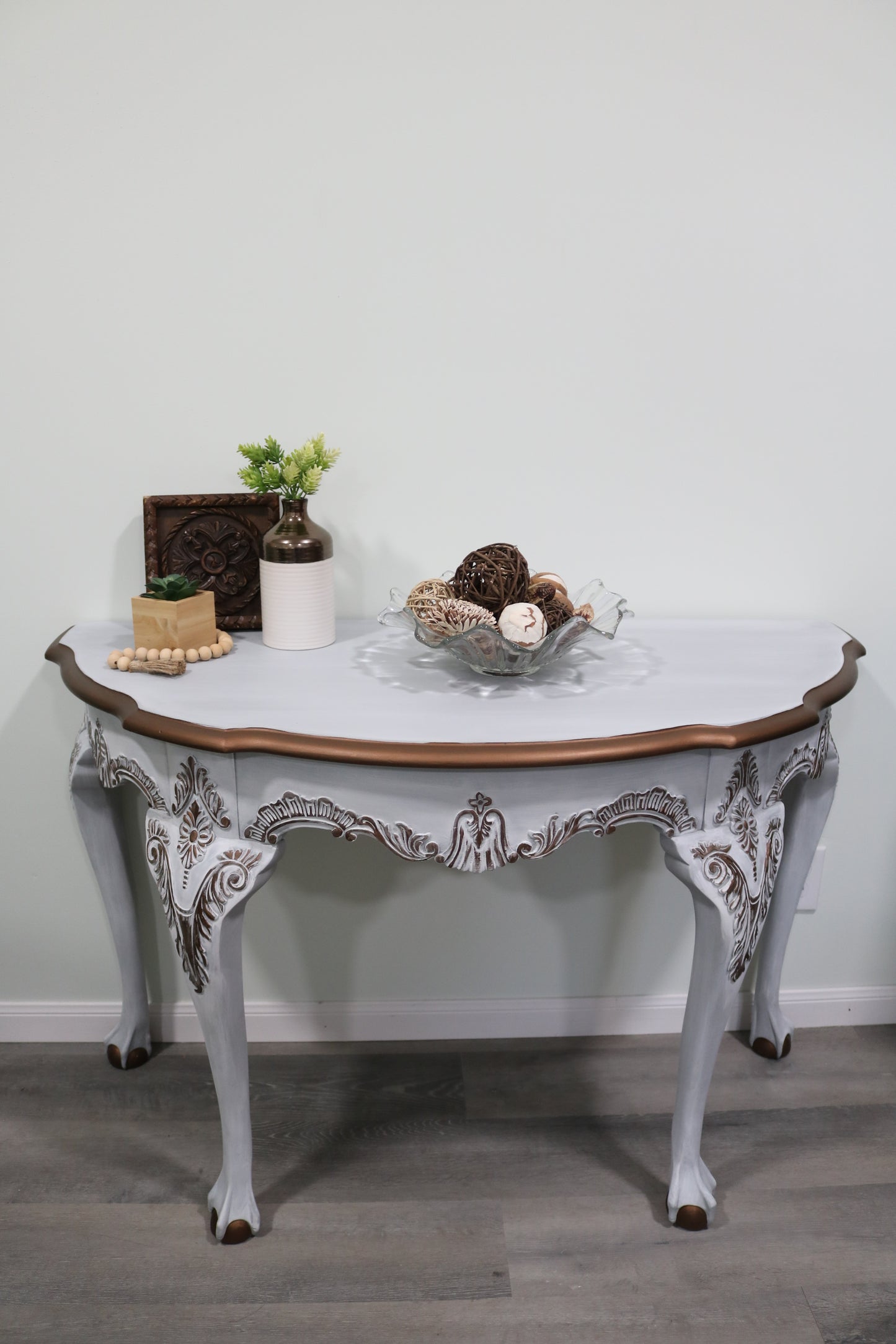 Chippendale Entryway Table