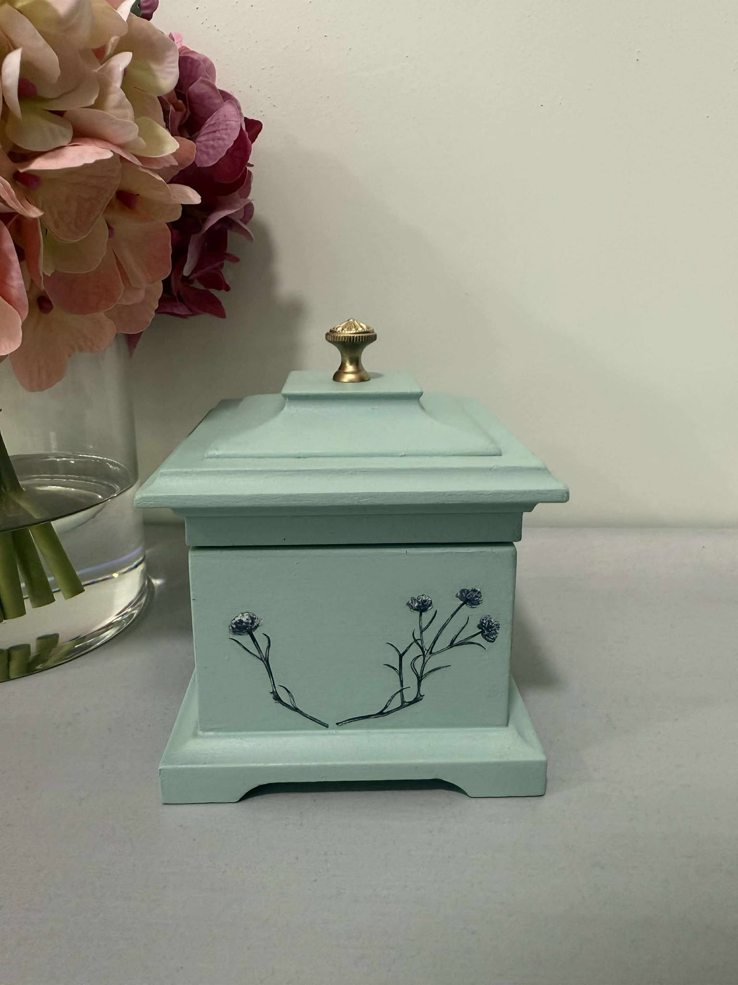 Hand-Painted Bombay Music Jewelry Box – Mint Green Floral Ring Holder