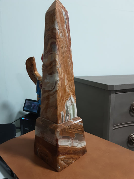 Majestic Strata Onyx Obelisk — 34” Statement Tower
